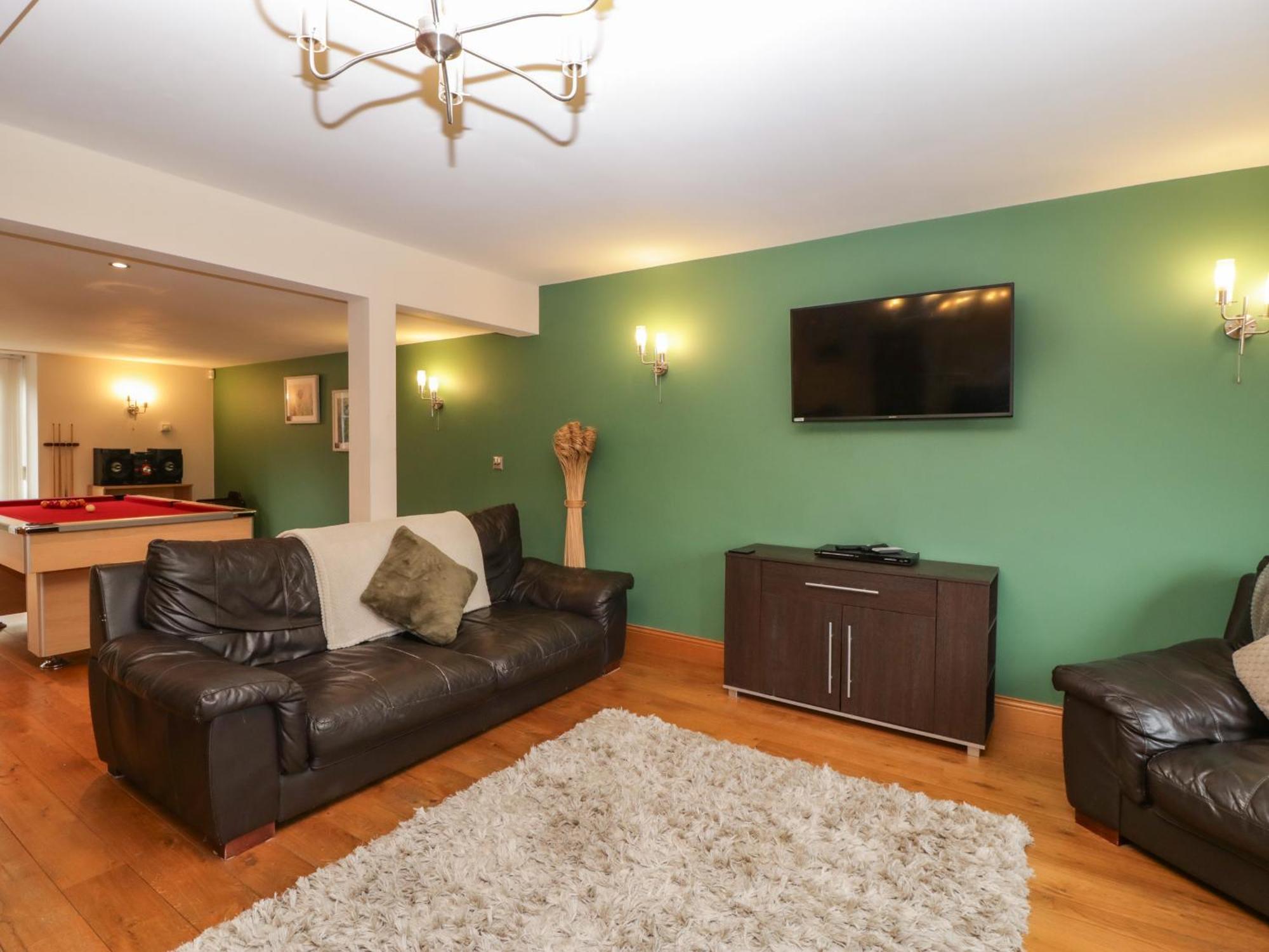 About Time Cottage Lydney Bagian luar foto