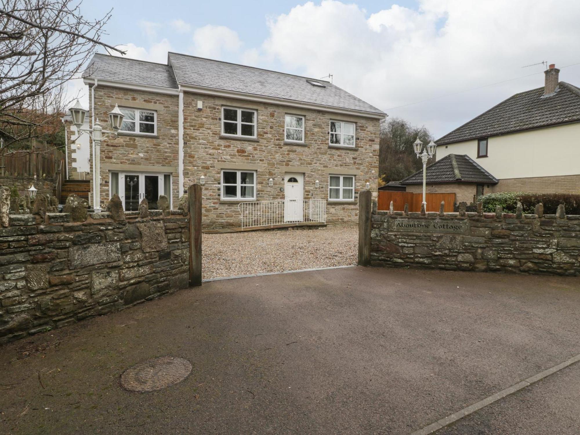 About Time Cottage Lydney Bagian luar foto