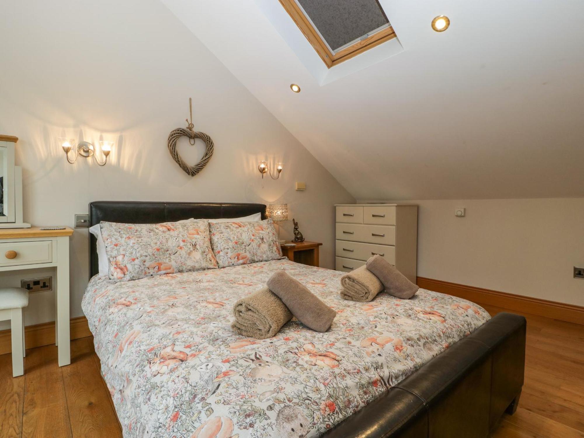 About Time Cottage Lydney Bagian luar foto