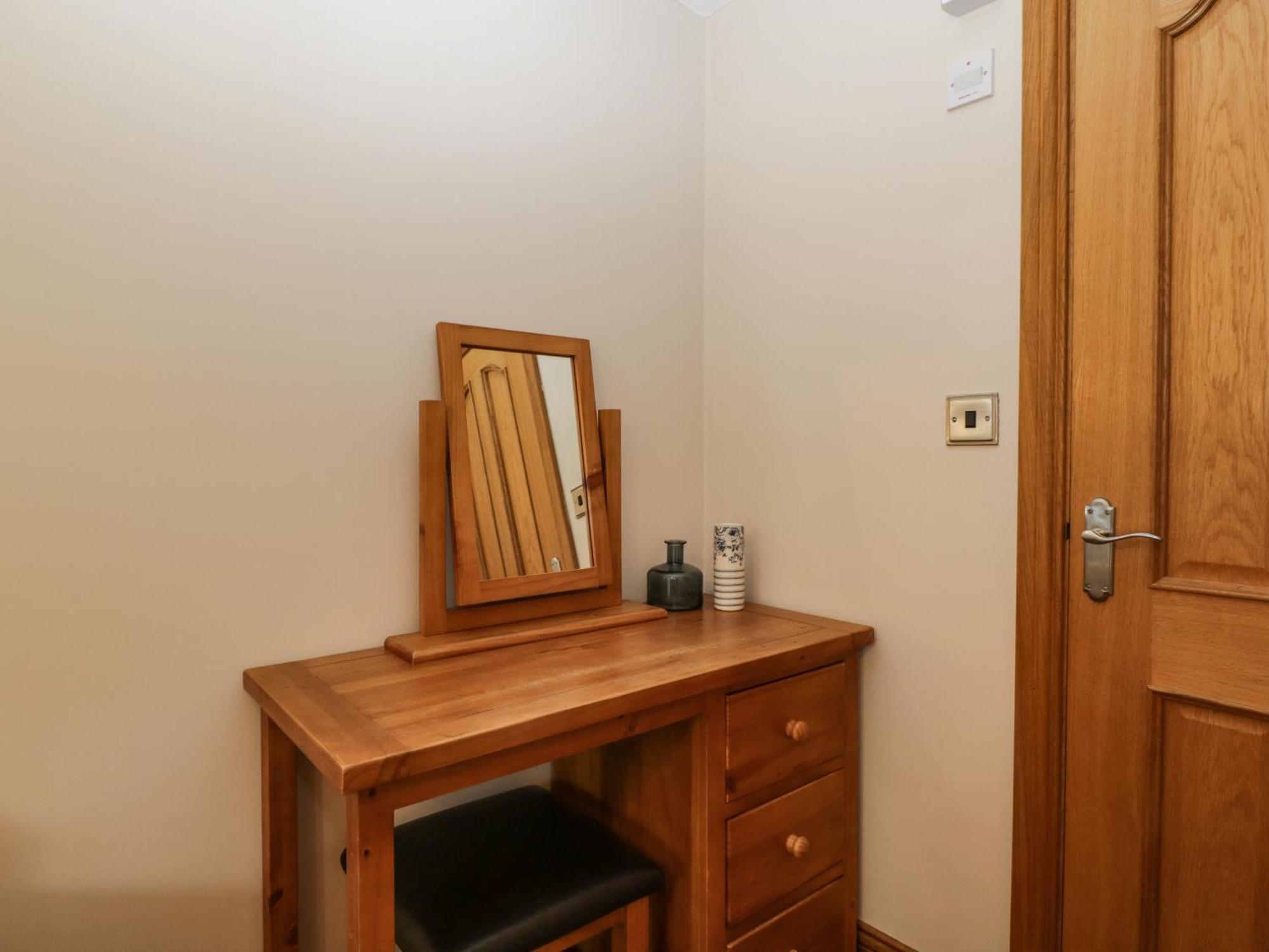 About Time Cottage Lydney Bagian luar foto