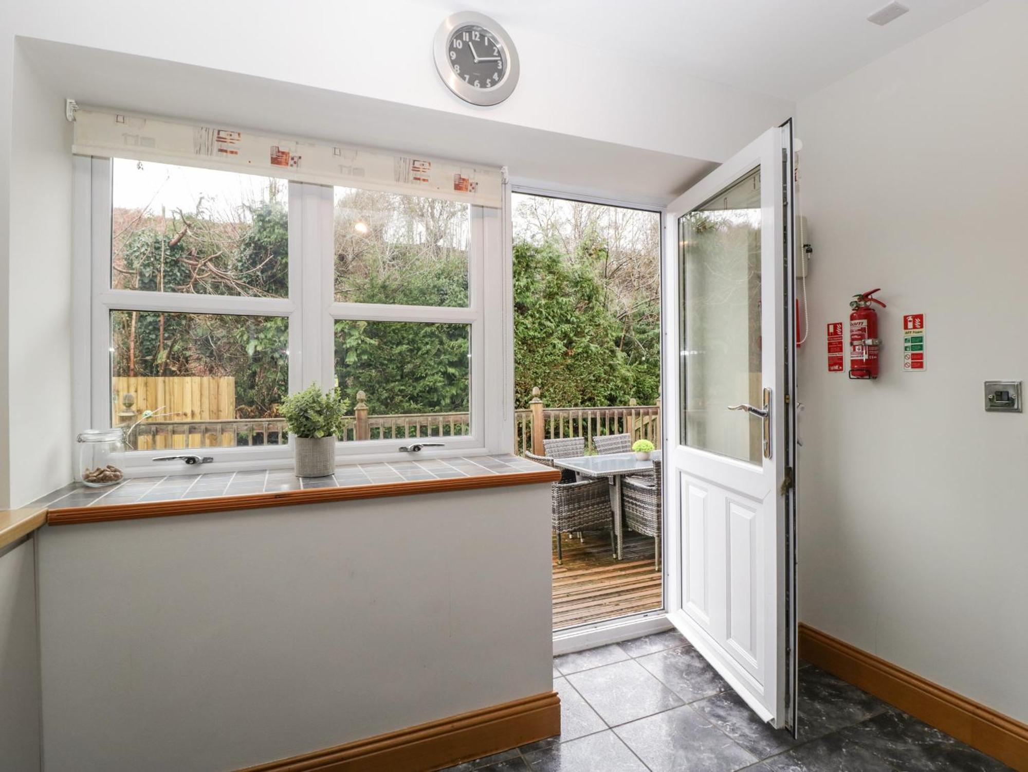 About Time Cottage Lydney Bagian luar foto