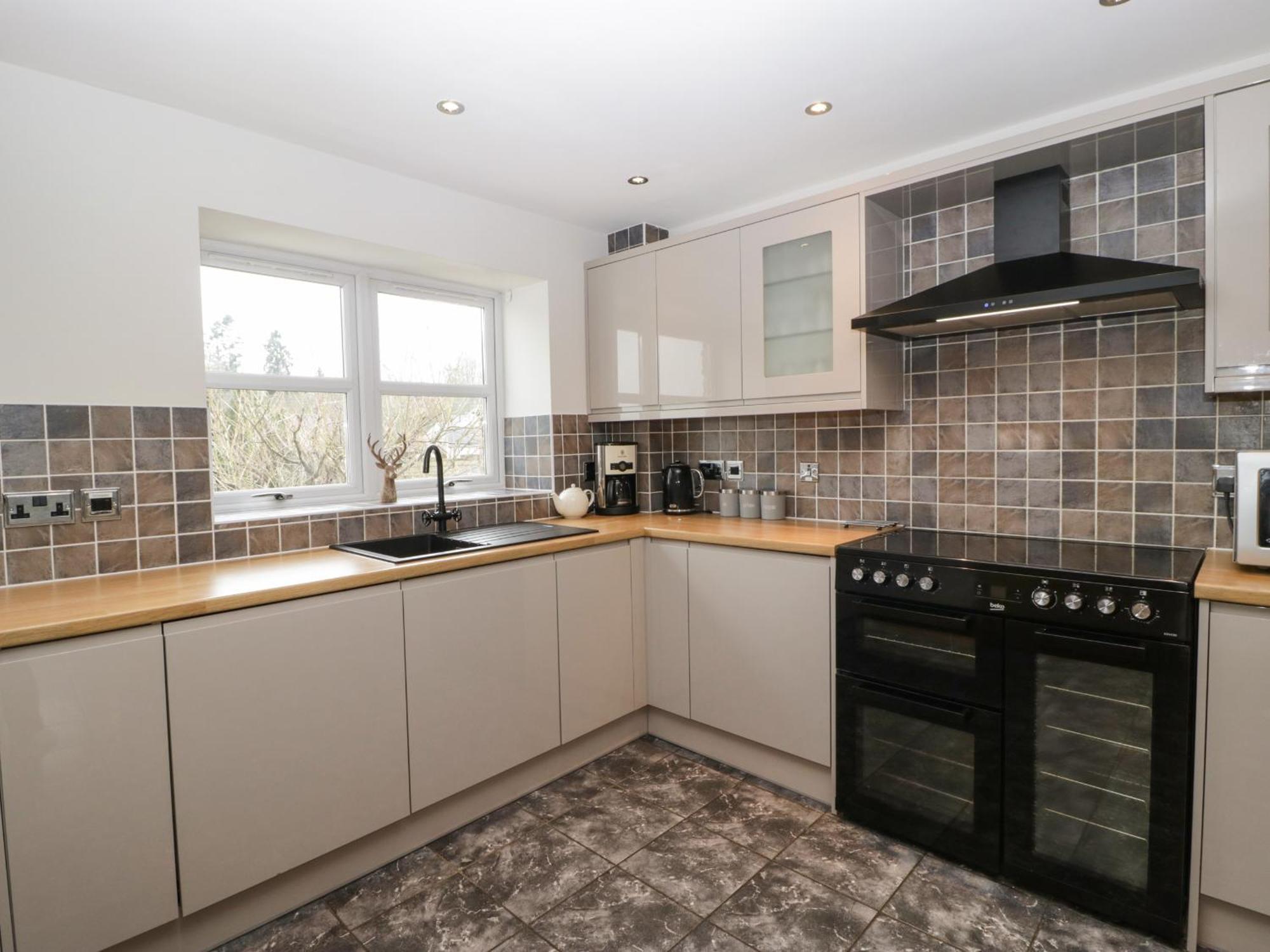 About Time Cottage Lydney Bagian luar foto