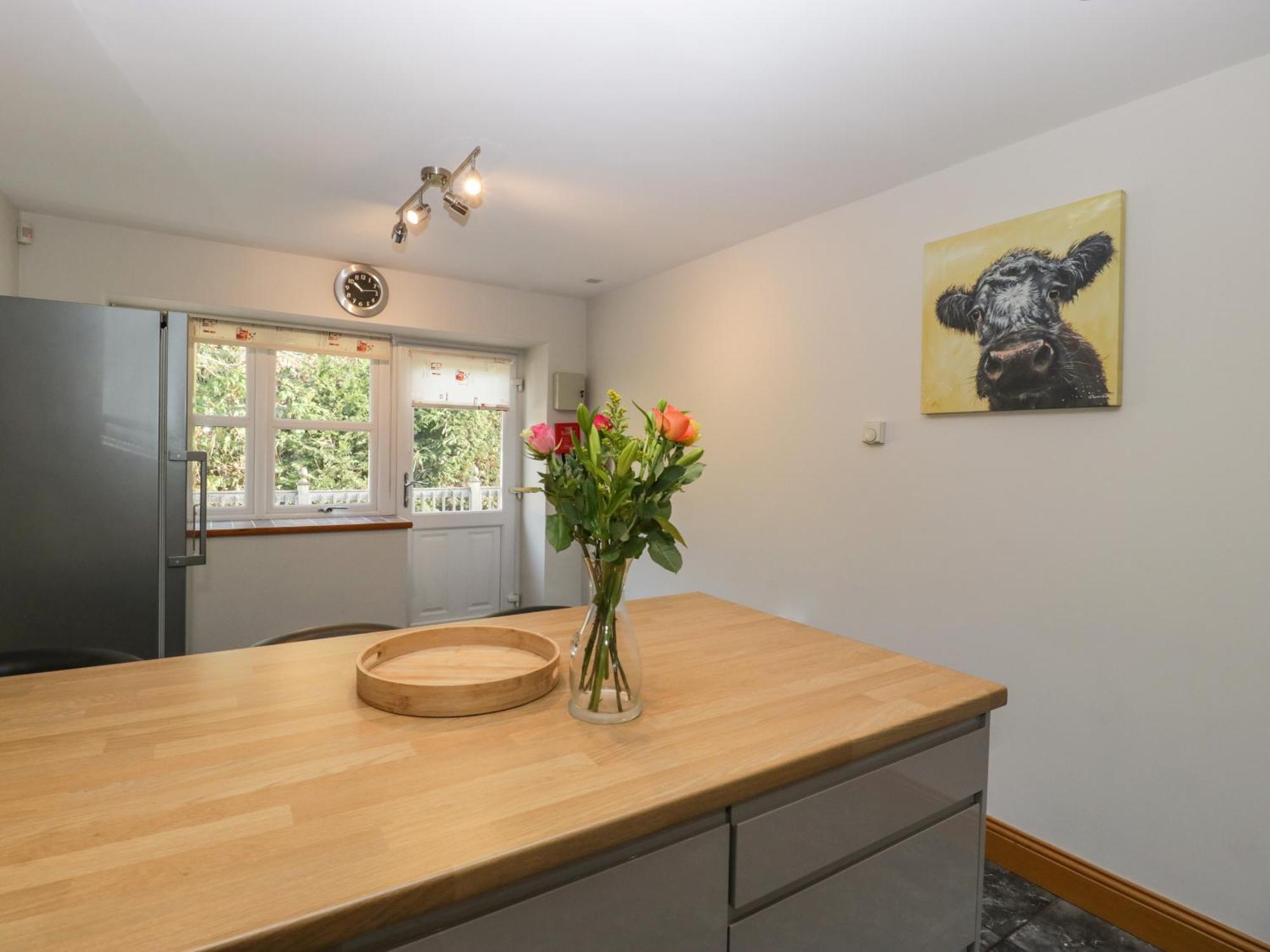 About Time Cottage Lydney Bagian luar foto